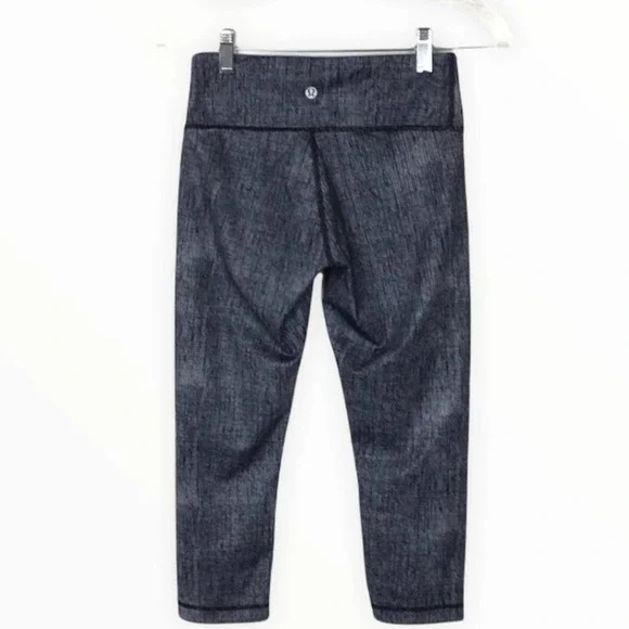 Lululemon | Black Gray Wunder Under Capri Leggings 4 - Picture 3 of 6